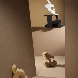 surrealistisch decor met puzzelstukjes