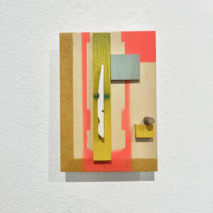 mini compositie (wit op geel hout, nr 13)